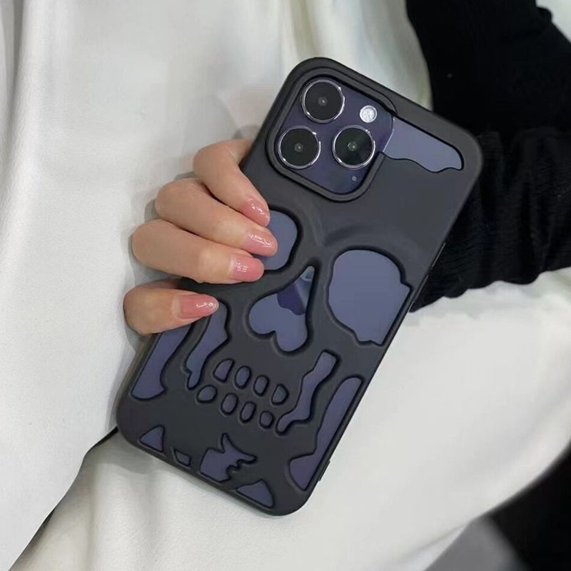 Skull-Themed Cases for the Bold and Stylish BLACK
